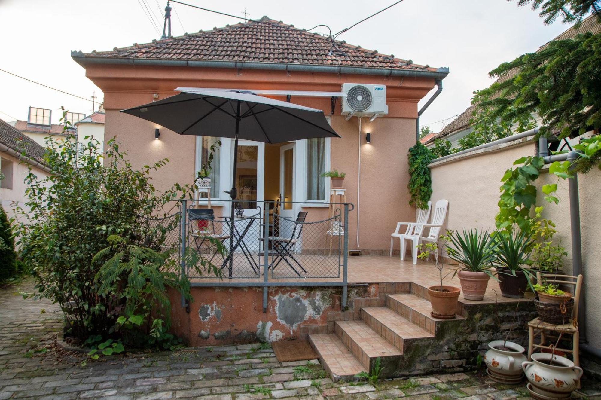 Apartman Centar Σρέμσκι Καρλόβτσι Εξωτερικό φωτογραφία
