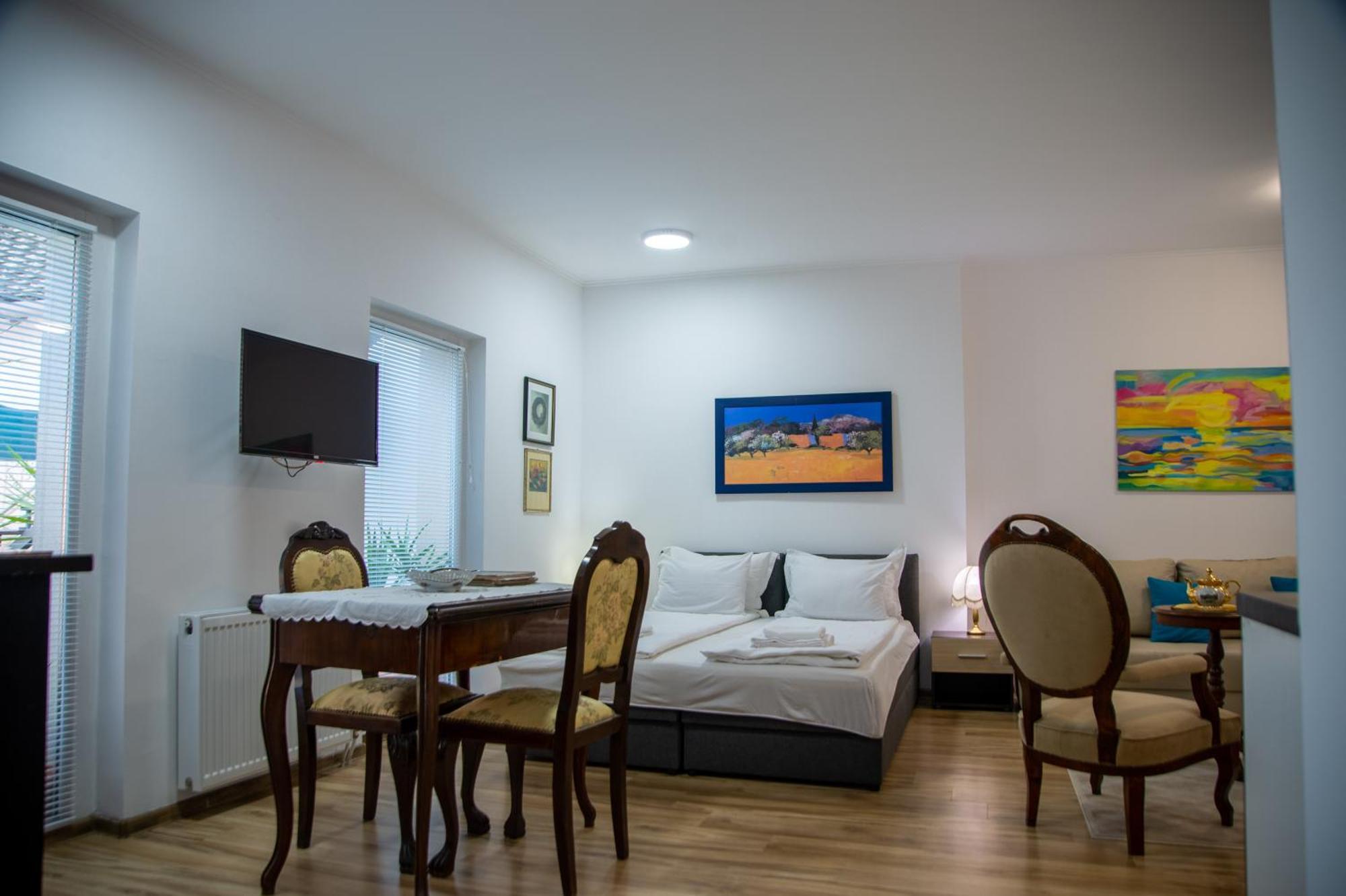 Apartman Centar Σρέμσκι Καρλόβτσι Εξωτερικό φωτογραφία