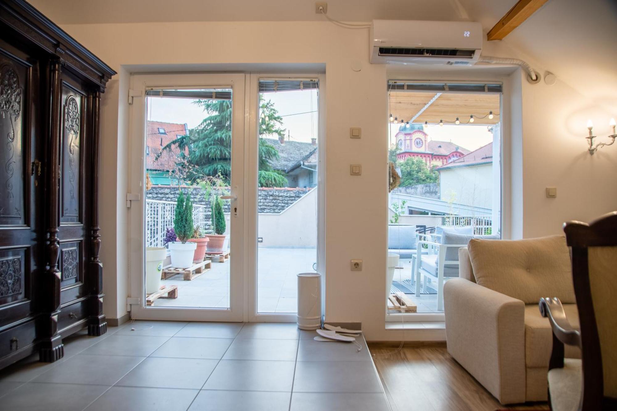 Apartman Centar Σρέμσκι Καρλόβτσι Εξωτερικό φωτογραφία